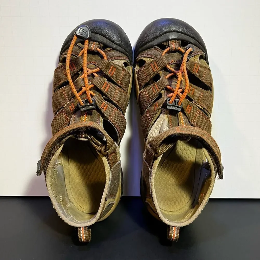Kids KEEN Newport H2 Brown Waterproof Sandals / Size 5